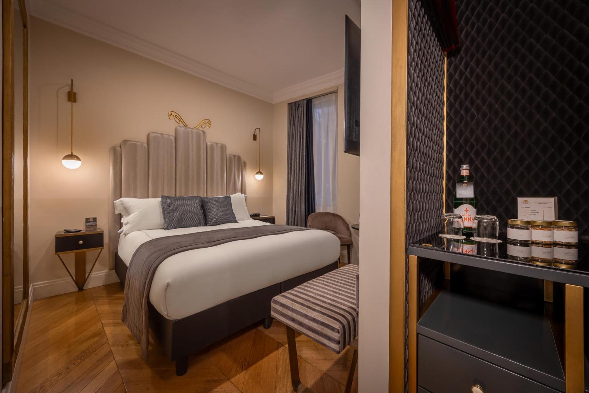 Maison Torre Argentina * Rome